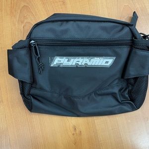 Pyramid Shoulder bag